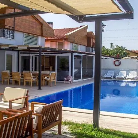 Grand Adil 1 Villa